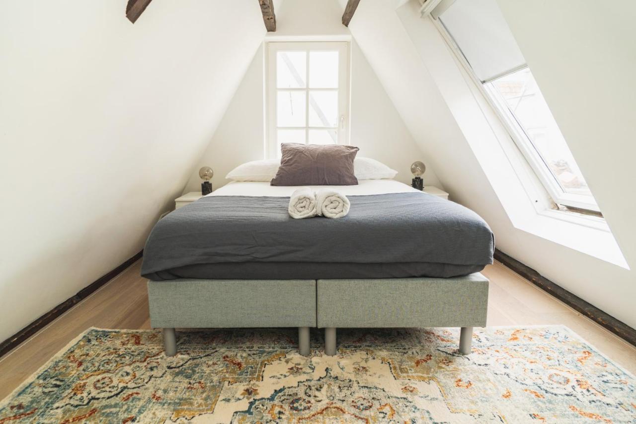 Tiny Attic On The Herengracht, Private Room Ámsterdam Exterior foto